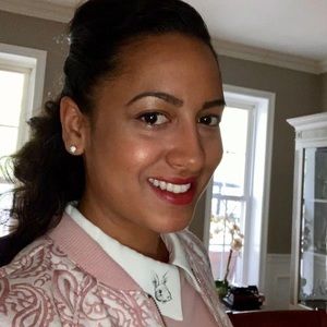 Meet your Posher, Simone